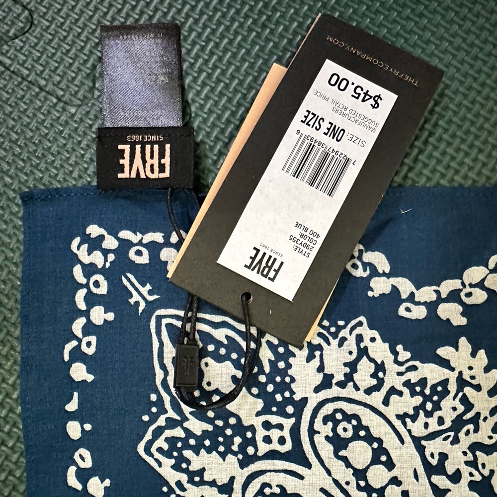 NWT Frye Bandana - Picture 2 of 3